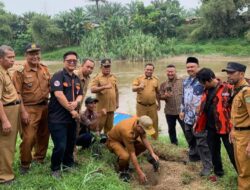 Antisipasi Bencana, Camat Kota Kisaran Timur bersama Pemuda Pancasila Kabupaten Asahan Tanam Pohon