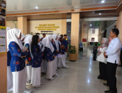 Ratusan Siswa SMAN 5 Kota Bengkulu Serbu Gedung Perpustakaan dan Kearsipan Provinsi Bengkulu