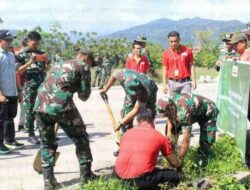 Sinergitas DLH Dan TNI Bersama Alfamart Tanam Ratusan Pohon