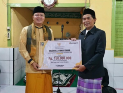 Gubernur Rohidin Salurkan Rp 150 Juta Ke Mushola Ibnus Sabil