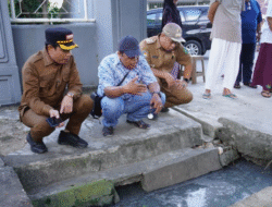 Bakal Jadi Biang DBD, Walkot Dedy Wahyudi “Gercep” Tanggapi Keluhan Mampetnya Drainase