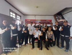 Drs. Finandi Samsi Kukuhkan Agam Yayansari Sebagai Ketua Pokdarkamtibmas BS
