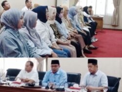 Tagih Gaji, 22 Honorer Eks PTT RSTG Lapor Komisi I DPRD Kota