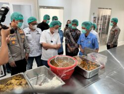 Jalankan Fungsi Pengawasan, Senator RI 7 Sultan Cek Dapur MBG di SPPG Polda Bengkulu