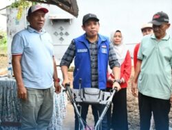 Legislator Syamsul Ihwan Bersama Walikota Apresiasi Kreativitas Poktan Amanah Sejati RT 10 Surabaya Dengan Bantu 1 Unit Cultivator