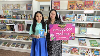 Membanggakan, Cindy Khairiah Kurniawan Juara 1 Spelling Bee Group B di 18th Annual English 1 Regional Bengkulu