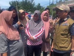 Tinjau Banjir di Tanjung Jaya, Wali Kota Dedy Wahyudi Berdialog dengan Ibu Hamil dan Siapkan Solusi Cepat