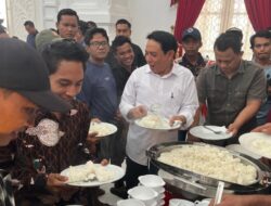 Seketika Walikota Dedy Wahyudi Jadi Jenang Layani Puluhan Sopir Pengangkut Sampah