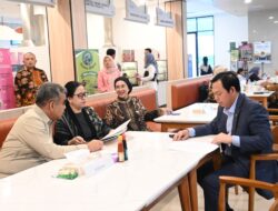 Kompak Naik Buggy, Pimpinan Parlemen RI Makan Siang Dan Berdiskusi Di Kantin Demokrasi Senayan