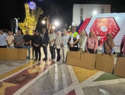 Dukung UMKM, Walkot Dedy Wahyudi Serahkan Bantuan Meja Portabel ke Pedagang Belungguk Point