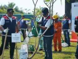 Jaga Kelestarian Lingkungan, UltahHK Ke 65 Tahun Tanam 17.000 Pohon di 11 Ruas Tol JTTS