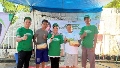 Dapat Kepercayaan Pimpinan, Kantor DPD RI Bagikan Ratusan Paket Daging Kurban