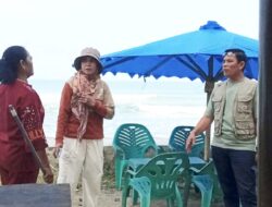 Sudah 5 Kali Teguran, Dispar Desak Pedagang Pantai Panjang Bongkar Tenda Sendiri