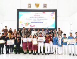 Balai Bahasa Bengkulu Serahkan Hadiah Pemenang Festival Musikalisasi Puisi 2026