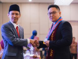 Disaksikan Keluarga, Yosia Yodan Tuntaskan S1 dan S2 Hukum di Universitas Prof. Dr. Hazairin, S.H.
