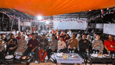 Rodi Serahkan Bantuan di Penutupan Lomba HUT RI Pondok Besi, Ajak Warga Isi Kemerdekaan dengan Karya